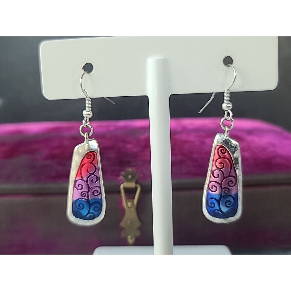 Colorful Dangling Pierced Earrings Vintage, READ